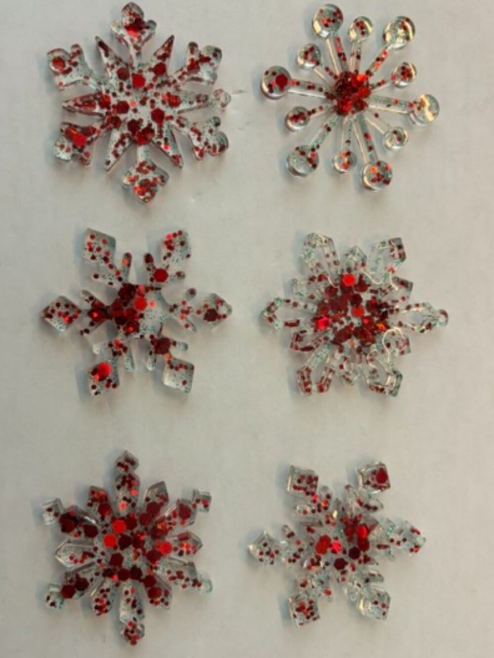 Handmade Resin Snowflake Ornaments /Set of 6 – Red Glitter